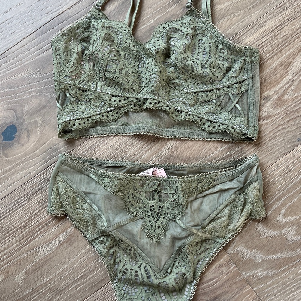Lace Bralette and Panty Set - Olive Green